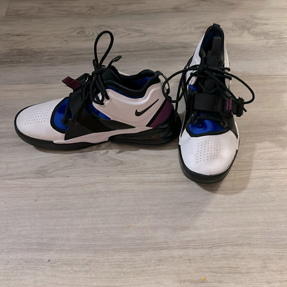 Air Force 270